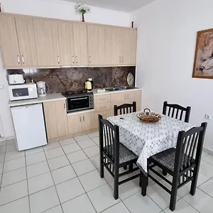 Daniel's Apartment's Sarande